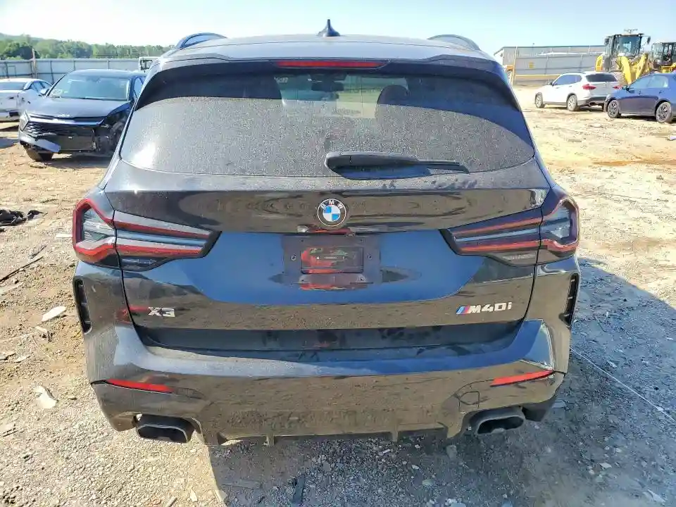 5UX83DP00R9V24215 2024 BMW X3-5