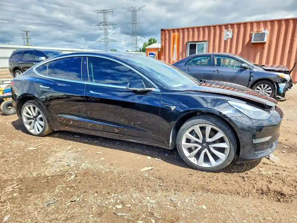 5YJ3E1EA8KF401841 2019 TESLA MODEL 3-3
