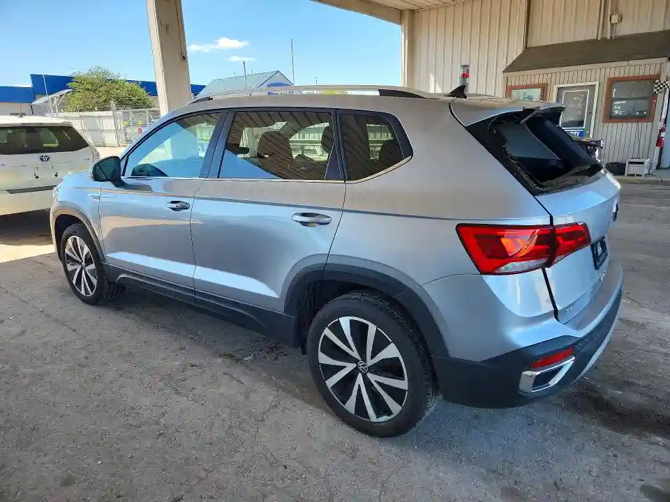 3VVSX7B26RM120246 2024 VOLKSWAGEN TAOS SE-1