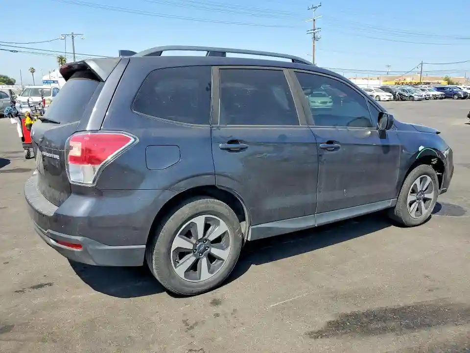 JF2SJAGC3HH443043 2017 SUBARU FORESTER-2