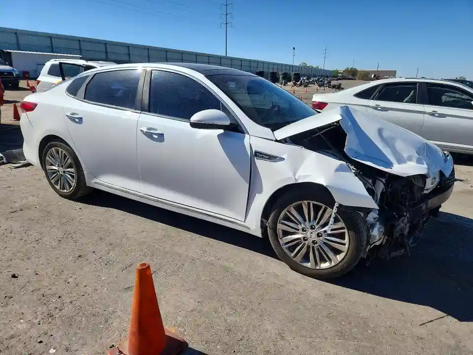 5XXGV4L2XGG074863 2016 KIA OPTIMA-3