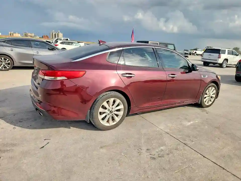 5XXGU4L31HG130444 2017 KIA OPTIMA-2