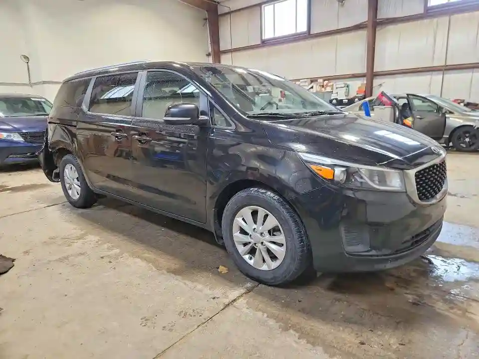 KNDMB5C14H6249942 2017 KIA SEDONA-3
