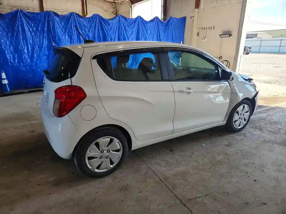 KL8CB6SA4JC423396 2018 CHEVROLET SPARK-2