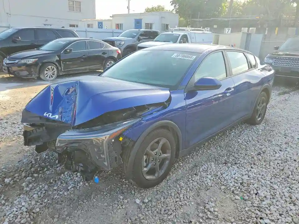 3KPFT4DE5SE003811 2025 KIA K4-0