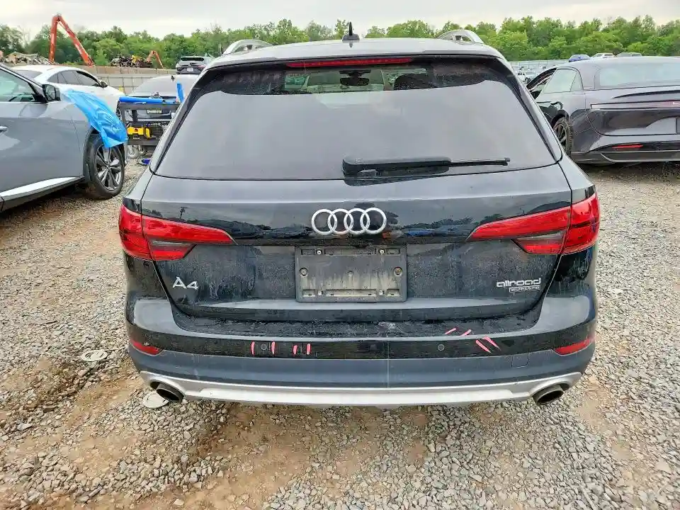 WA18NAF45HA106030 2017 AUDI A4-5
