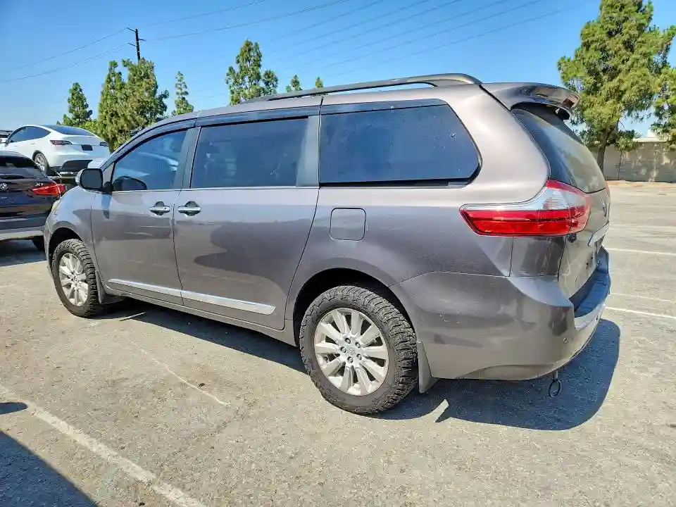 5TDDK3DC4FS123596 2015 TOYOTA SIENNA-1