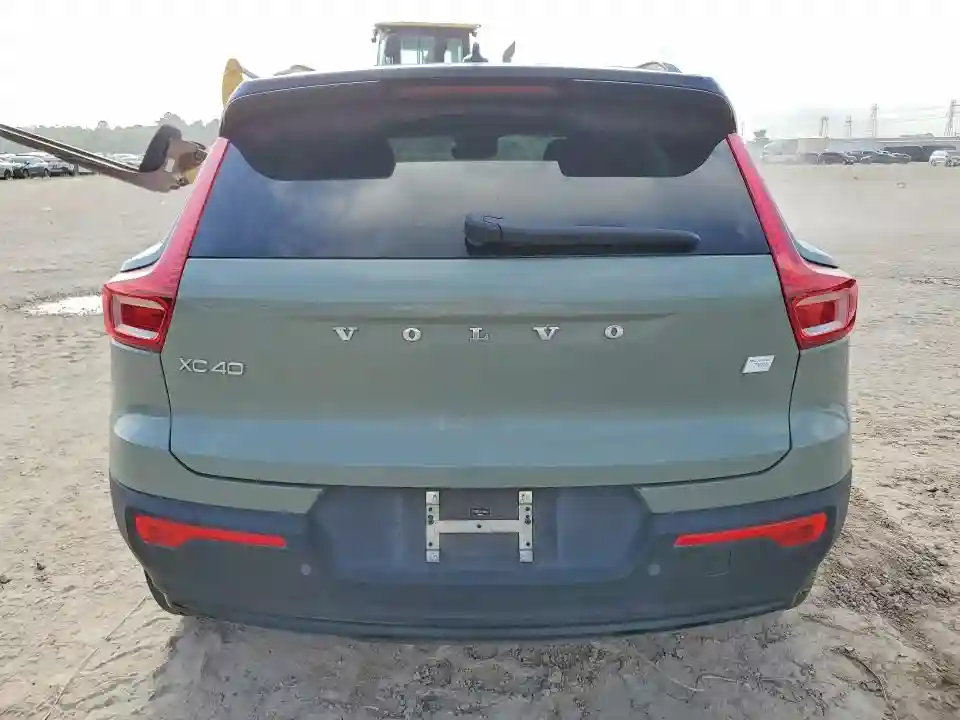YV4ED3UL4P2100131 2023 VOLVO XC40-5