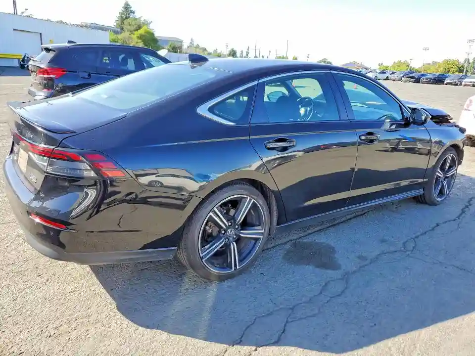 1HGCY2F53PA055990 2023 HONDA ACCORD-2