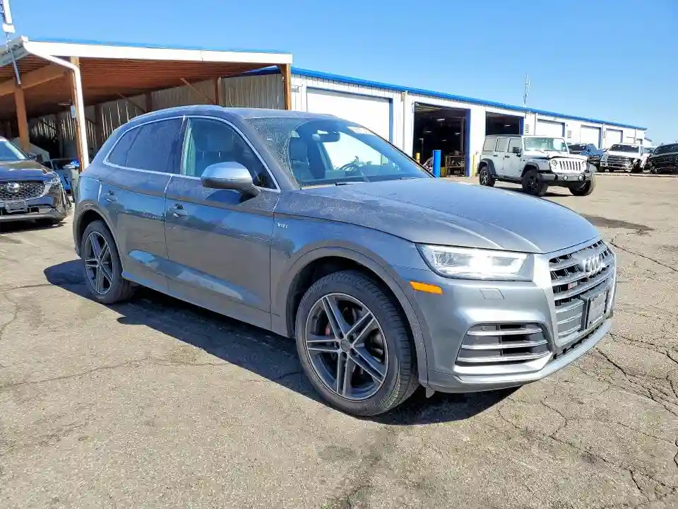 WA1A4AFY2J2020603 2018 AUDI SQ5-3