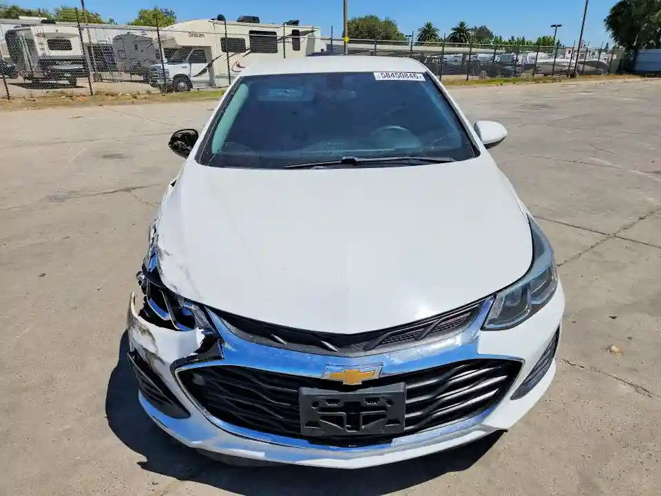 1G1BC5SM1K7153258 2019 CHEVROLET CRUZE-4