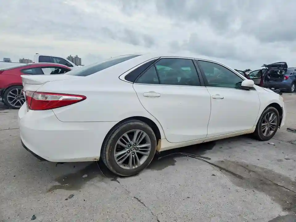 4T1BF1FK2FU064219 2015 TOYOTA CAMRY-2