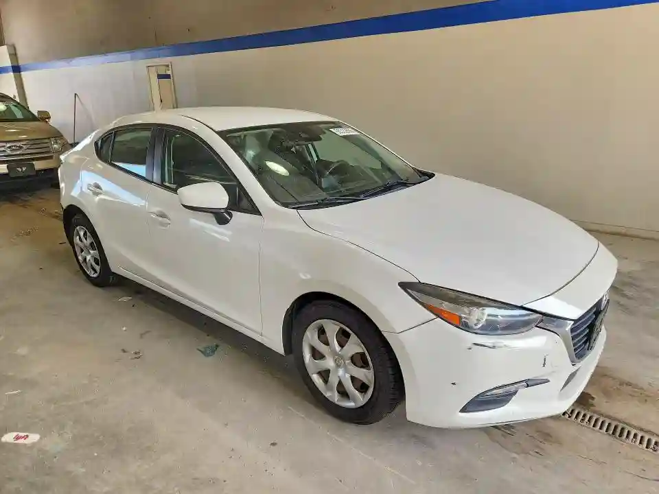 3MZBN1U71JM209198 2018 MAZDA 3-3
