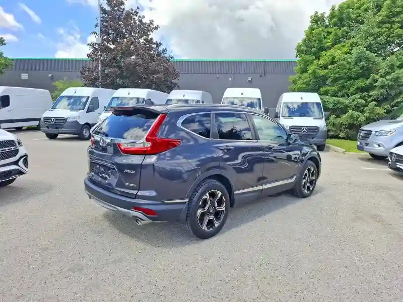 2HKRW2H9XHH136588 2017 HONDA CRV-3