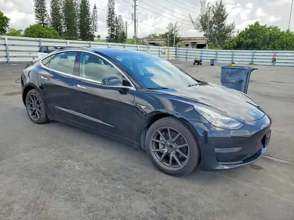 5YJ3E1EAXKF416096 2019 TESLA MODEL 3-3