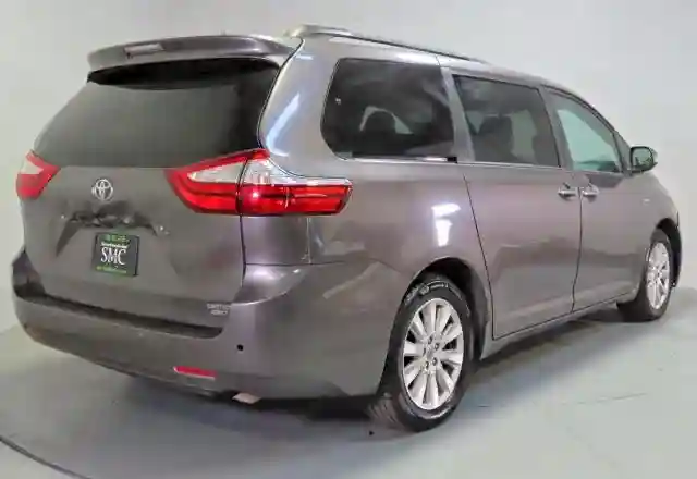 5TDDK3DC4GS137600 2016 TOYOTA SIENNA-2