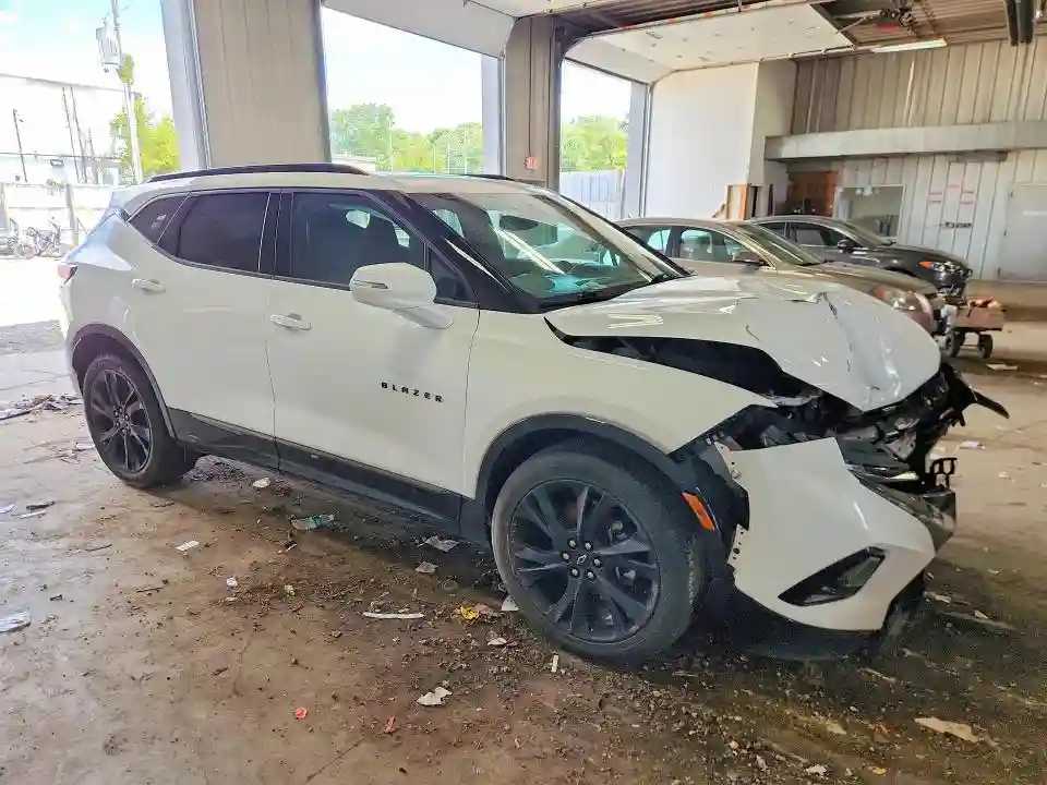 3GNKBJRS5KS638549 2019 CHEVROLET BLAZER-3