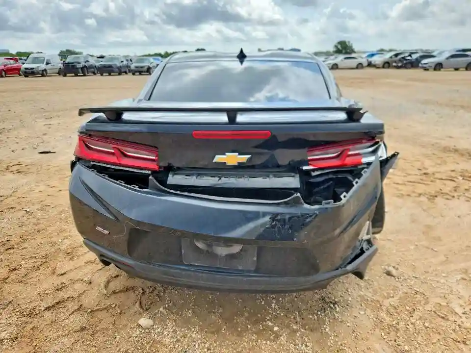 1G1FE1R73J0123044 2018 CHEVROLET CAMARO-5