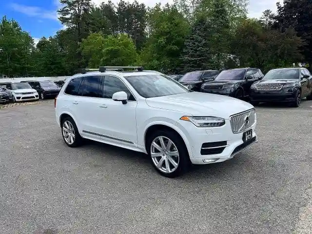 YV4A22PL0K1499418 2019 VOLVO XC90-1