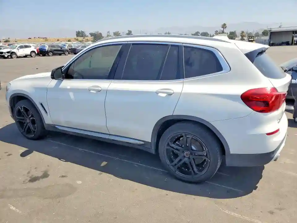 5UXTR7C55KLF24525 2019 BMW X3-1