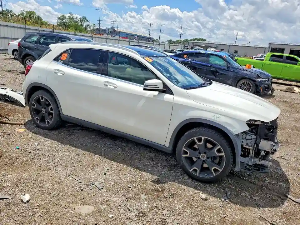 WDCTG4EB3JJ471415 2018 MERCEDES-BENZ GLA-CLASS-3