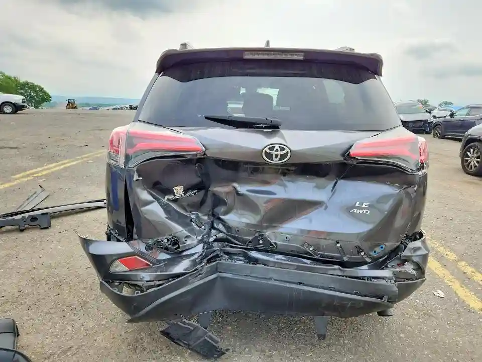 JTMBFREV9JJ216618 2018 TOYOTA RAV4-5