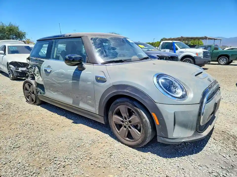 WMW13DJ04P2T37185 2023 MINI COOPER-3