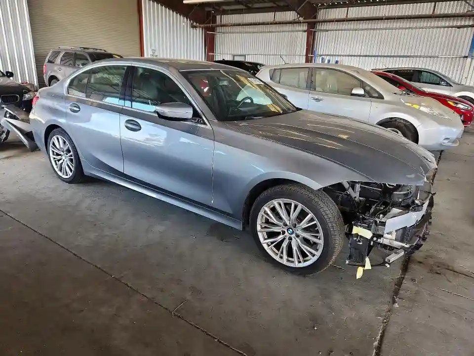 3MW69FF07R8E35382 2024 BMW 3 SERIES-3