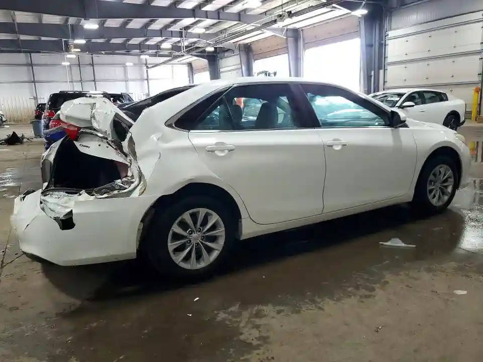 4T1BF1FK2GU563555 2016 TOYOTA CAMRY-2