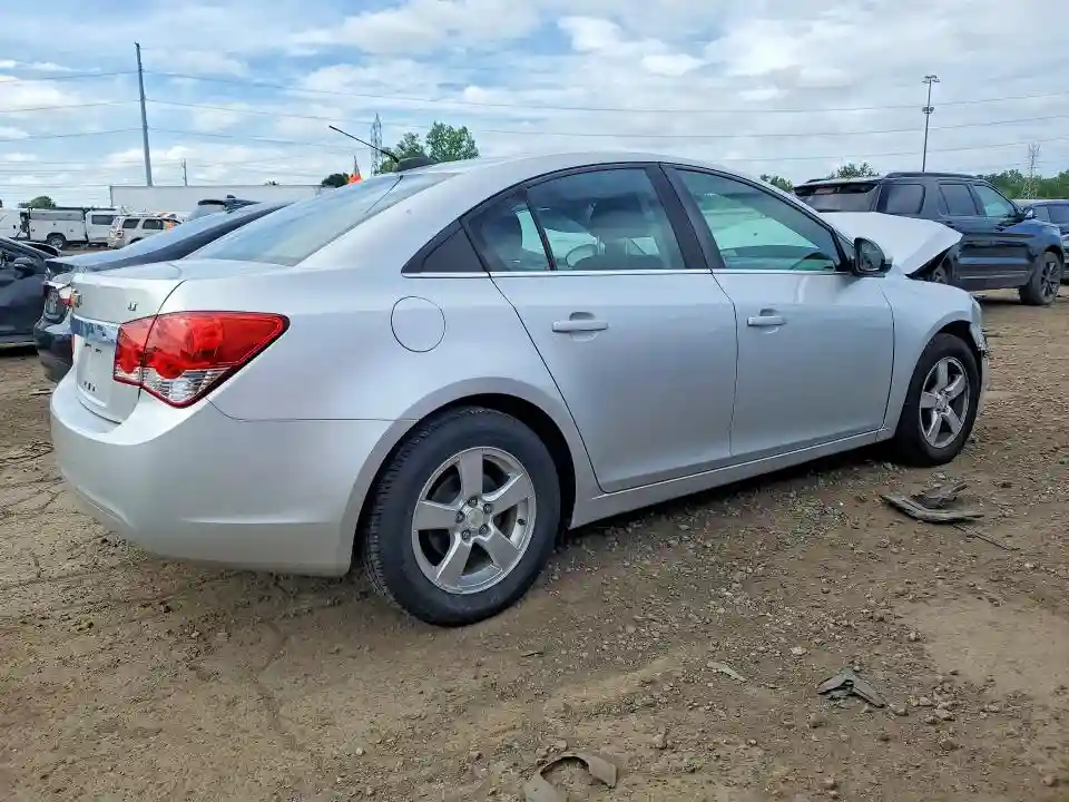 1G1PE5SB4G7173641 2016 CHEVROLET CRUZE-2