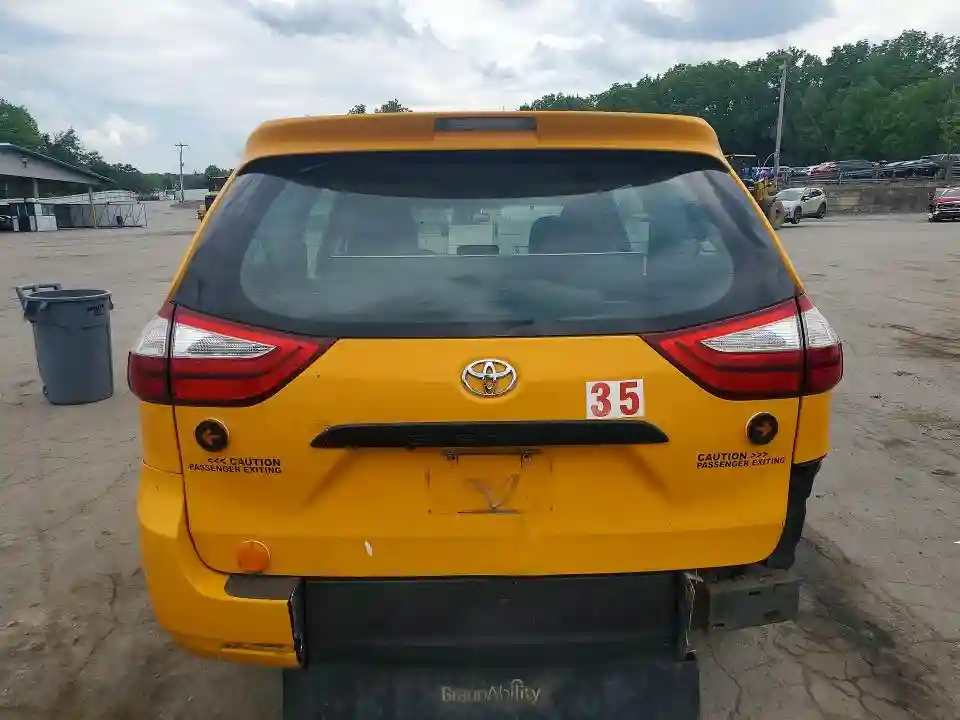 5TDZZ3DC2HS858730 2017 TOYOTA SIENNA-5