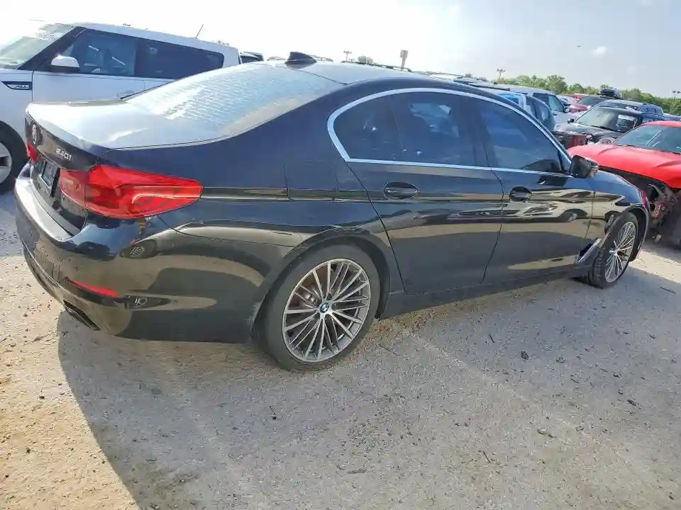 WBAJE5C52KWW16712 2019 BMW 5 SERIES-2