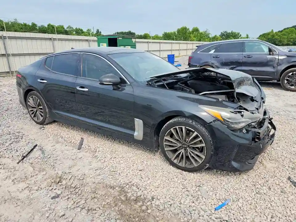 KNAE25LA1J6028323 2018 KIA STINGER-3