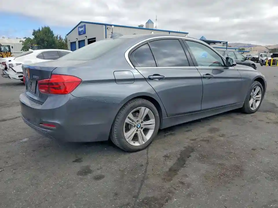 WBA8B9C50JAE22466 2018 BMW 3 SERIES-2