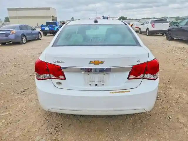 1G1PE5SB0G7165245 2016 CHEVROLET CRUZE-5