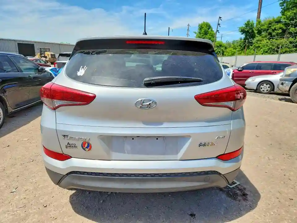 KM8J2CA47JU625289 2018 HYUNDAI TUCSON-5