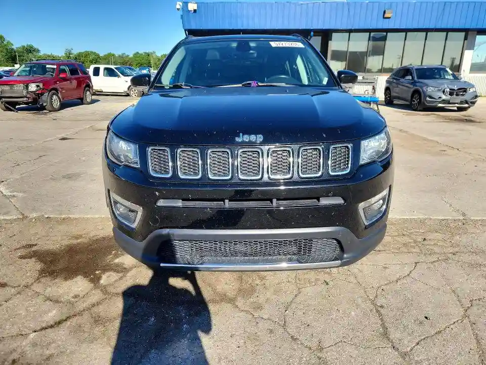 3C4NJDCB1HT664880 2017 JEEP COMPASS-4