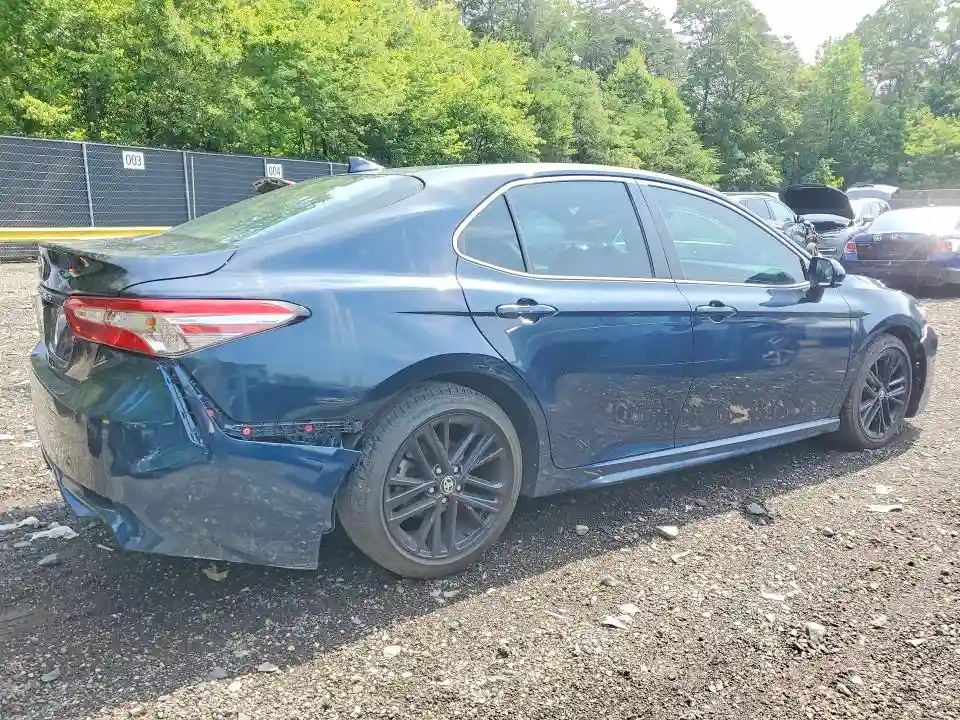 4T1B11HK2KU702877 2019 TOYOTA CAMRY-2