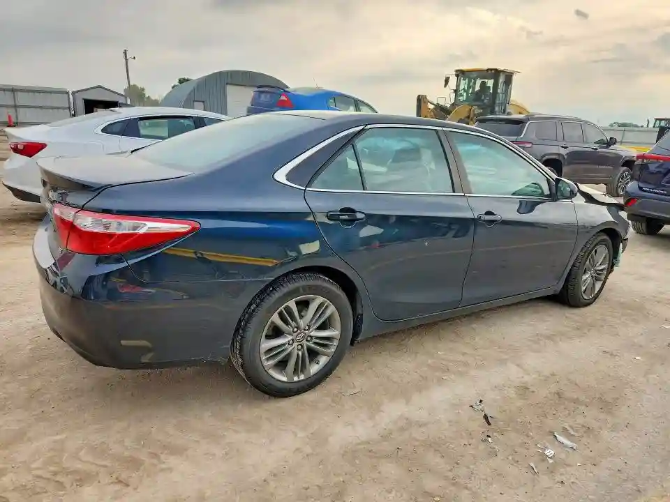 4T1BF1FK5GU236714 2016 TOYOTA CAMRY-2