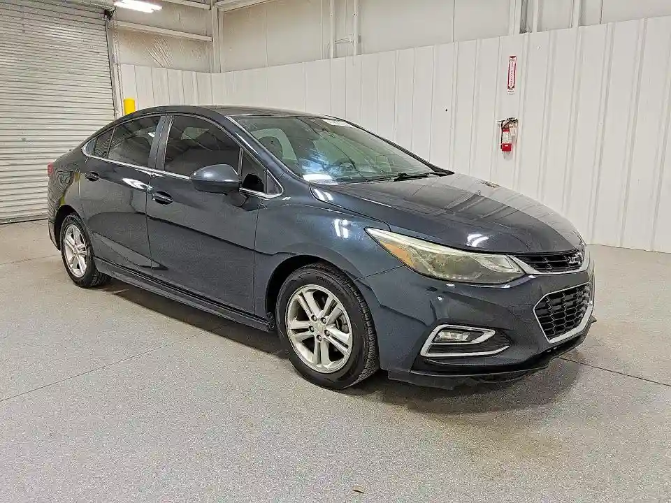 1G1BE5SM3J7229037 2018 CHEVROLET CRUZE-3