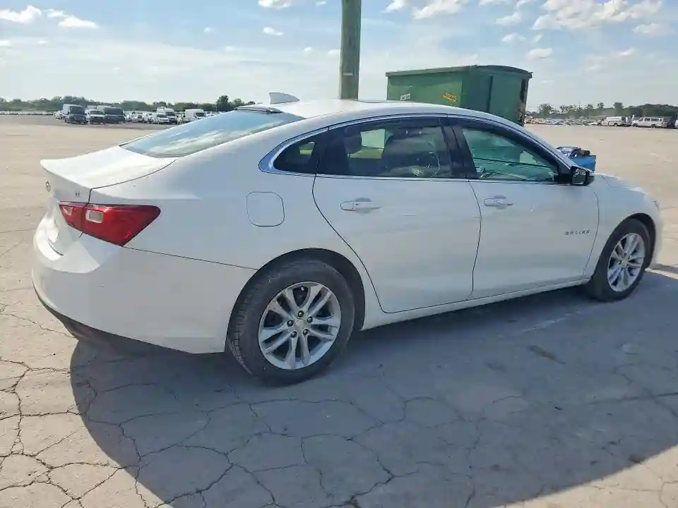 1G1ZD5ST2JF143300 2018 CHEVROLET MALIBU-2