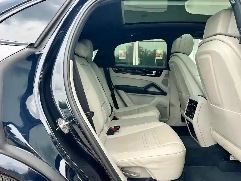 WP1BA2AY1MDA42471 2021 PORSCHE CAYENNE-5