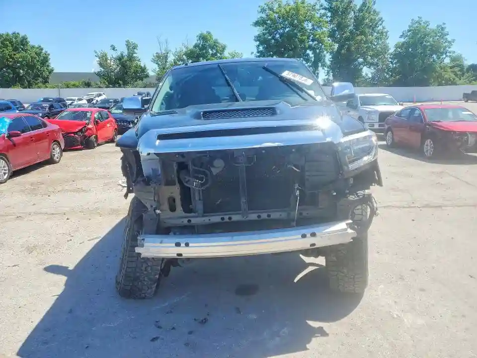 5TFAW5F1XJX683981 2018 TOYOTA TUNDRA-4
