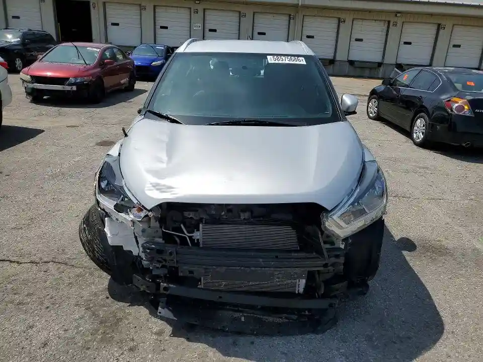 3N1CP5CU4KL551142 2019 NISSAN KICKS-4