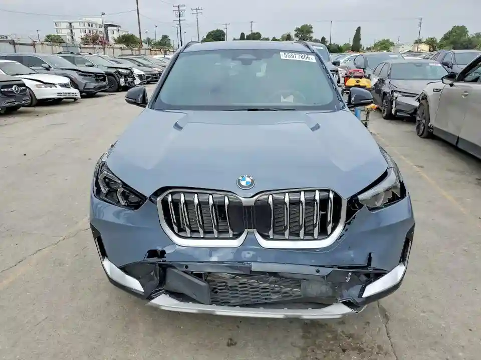 WBX73EF05S5087252 2025 BMW X1-4