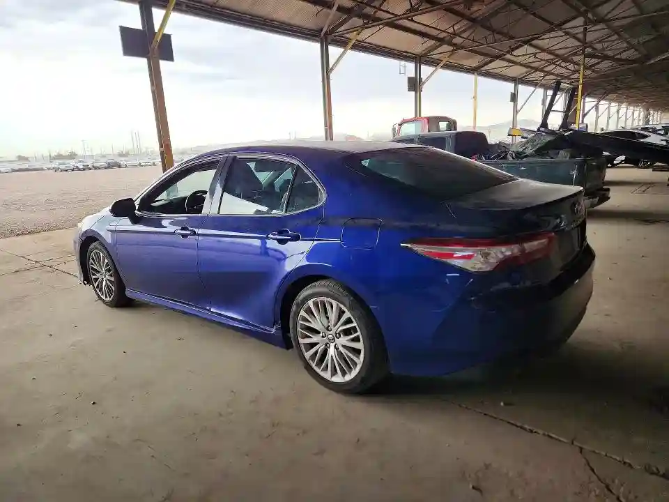 4T1B21HK8JU507569 2018 TOYOTA CAMRY SOLA-1