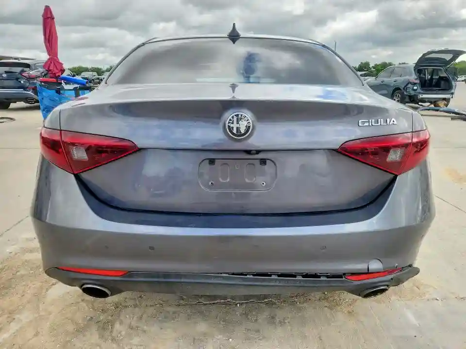ZARFAEBN5H7556407 2017 ALFA ROMEO GIULIA-5