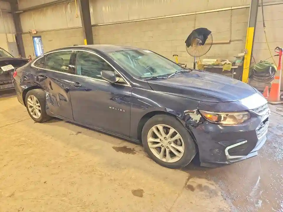 1G1ZD5ST2JF205648 2018 CHEVROLET MALIBU-3