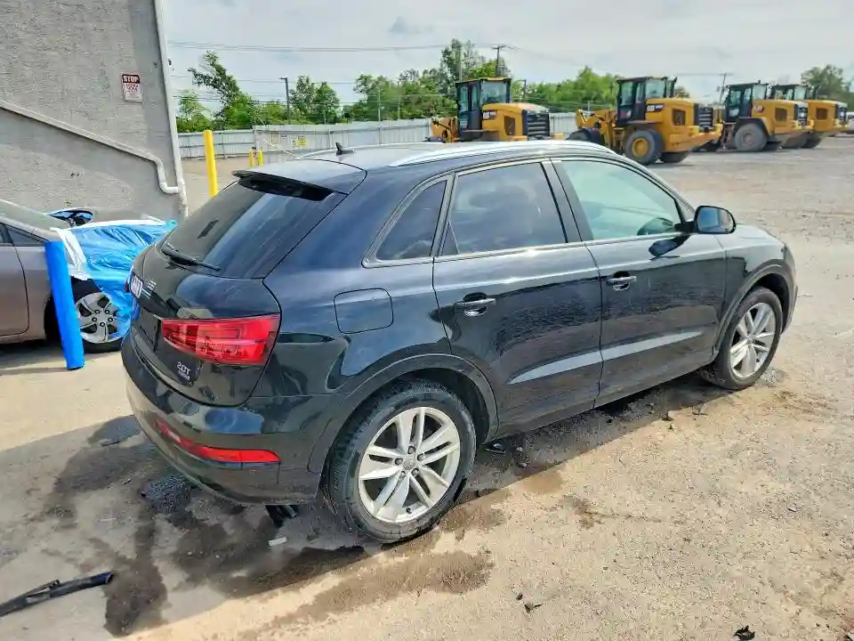 WA1ECCFS7HR009917 2017 AUDI Q3-2