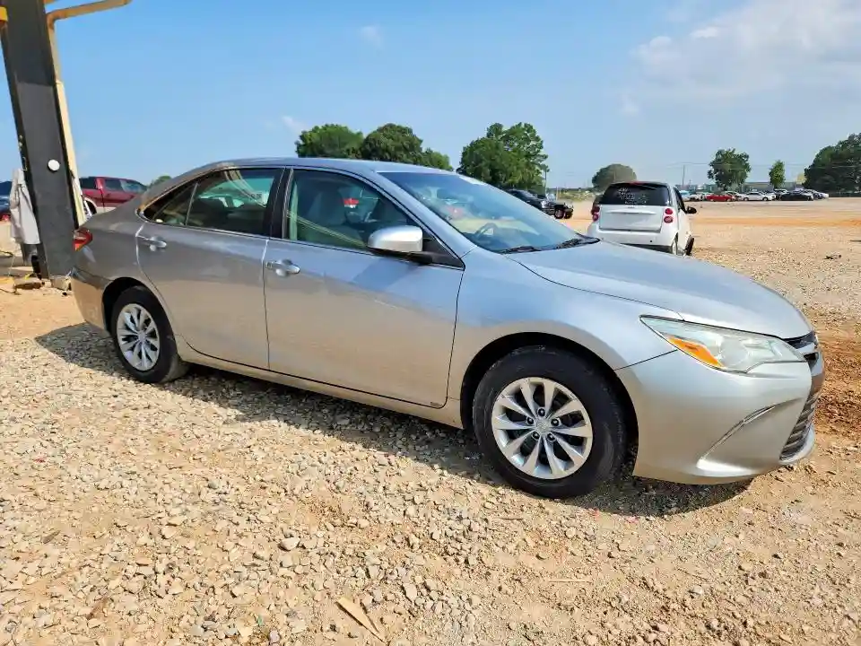 4T1BF1FK8HU293748 2017 TOYOTA CAMRY-3